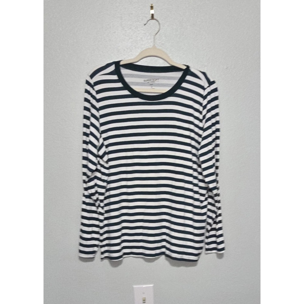 Torrid Super Soft Knit Top Size 3 Plus Navy White Striped Long Sleeve Crew Neck